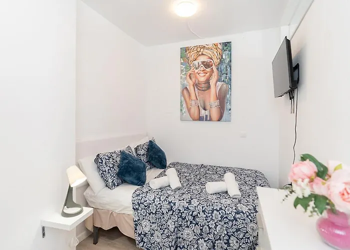 Cabopino Port Modern 2 Bedroom 마르베야