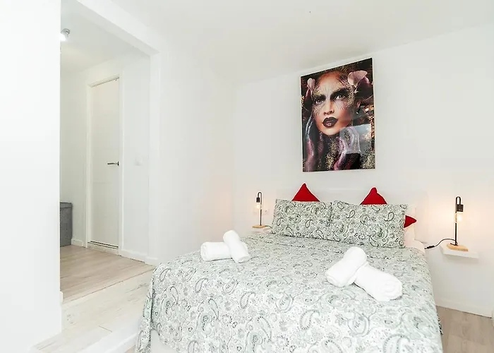 Cabopino Port Modern 2 Bedroom Daire Marbella